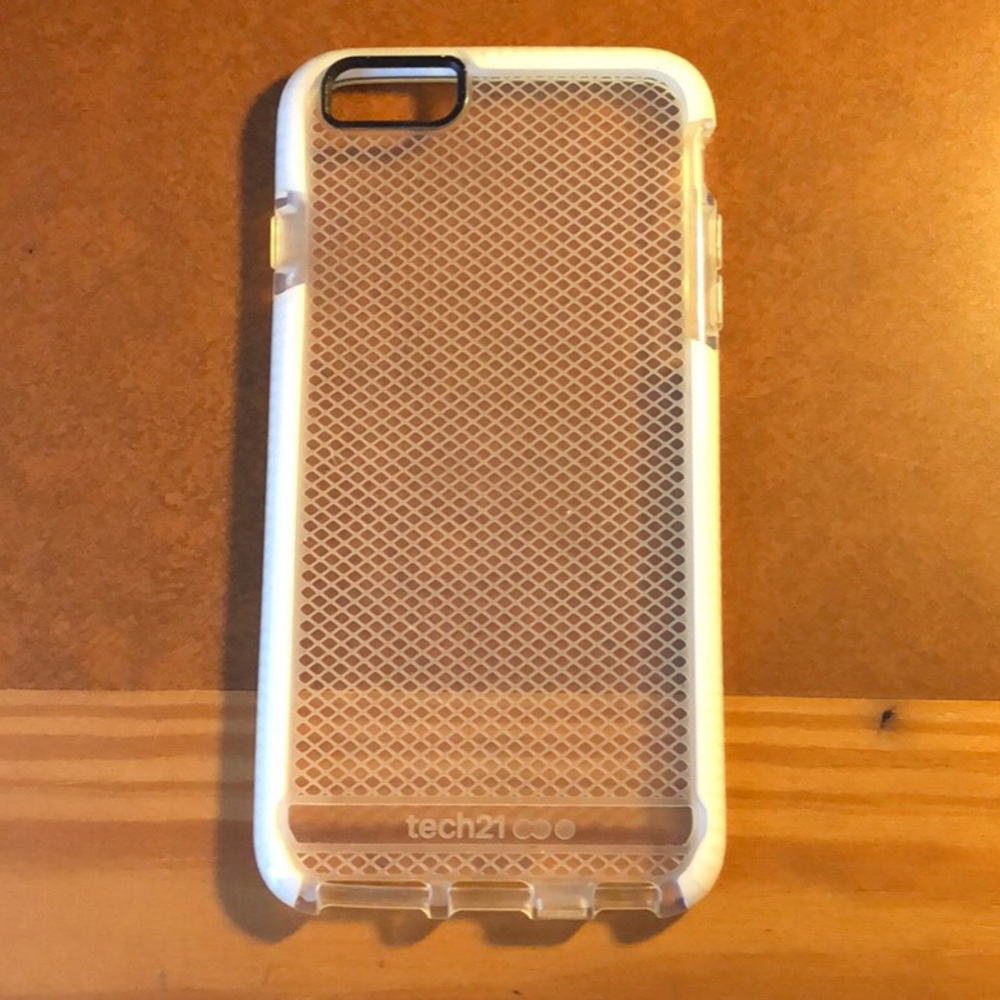 Tech 21 Evo Mesh Sport Phone Case